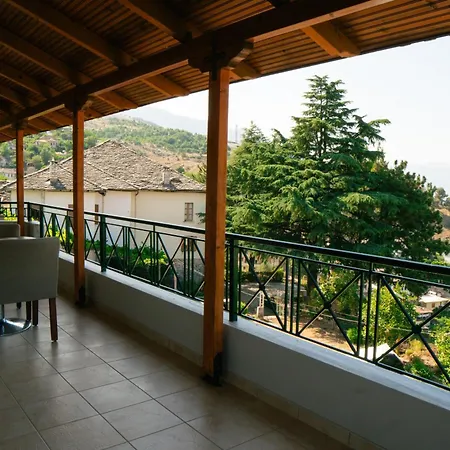 Topulli View Vendégház Gjirokastra
