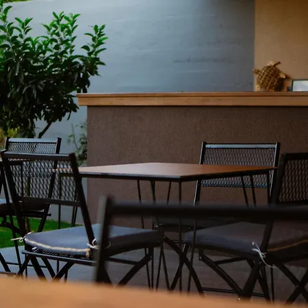 Topulli View Pensjonat Gjirokastra