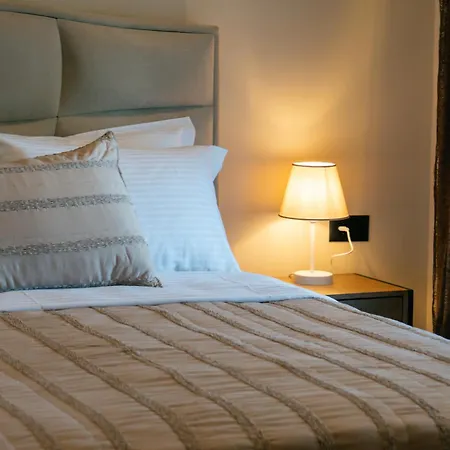 Topulli View בית הארחה