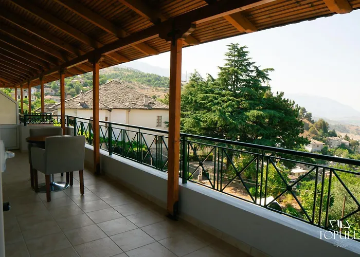 Topulli View Gasthof Gjirokastër