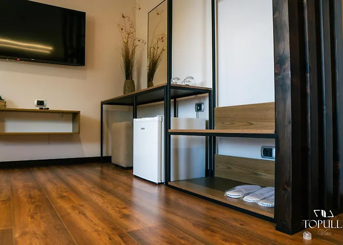 Topulli View Gasthof Gjirokastër